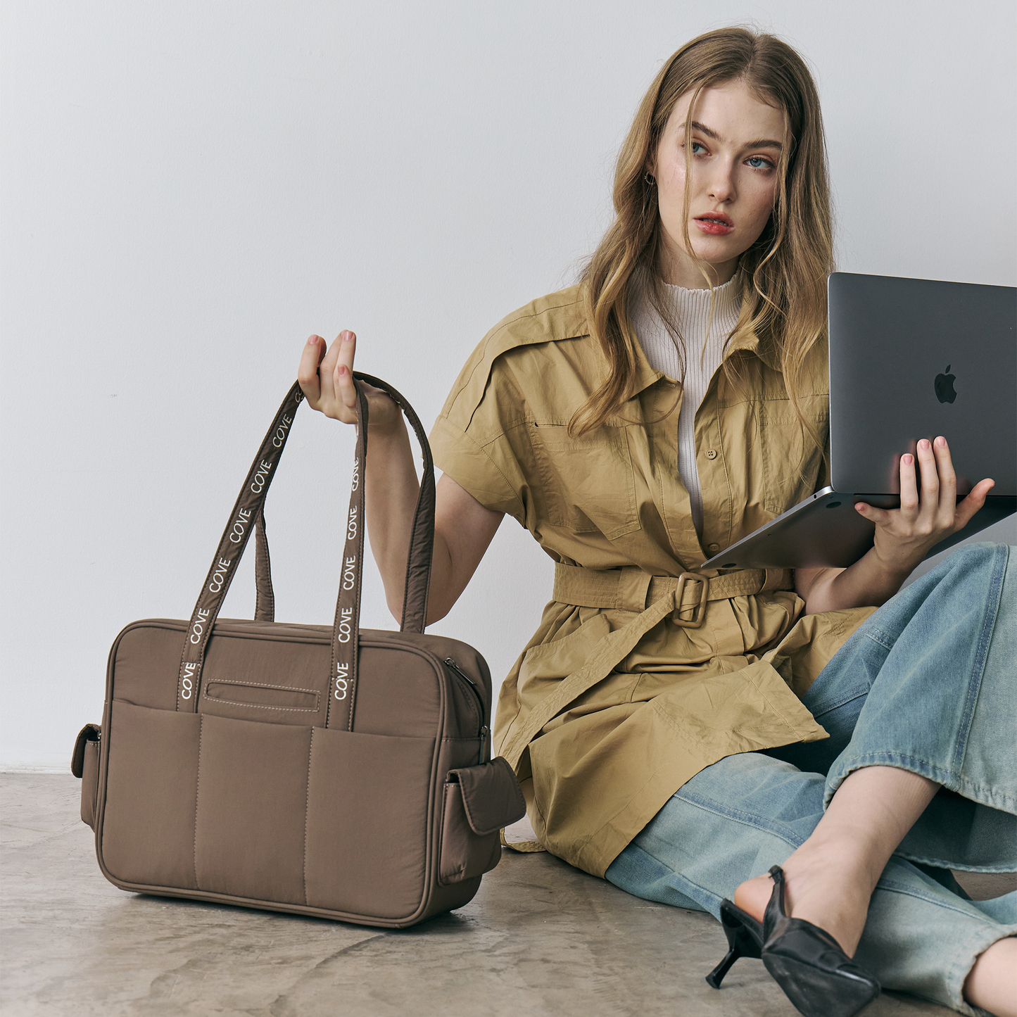 MailBox Laptop Tote