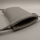 Cloud Phone Bag กระเป๋าสะพายใส่โทรศัพท์หนังแท้ : Taupe Grey
